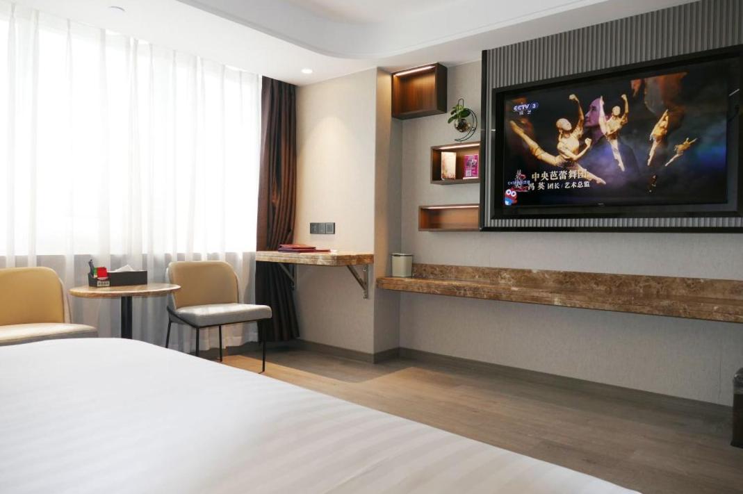 Jinan Yuquan Simpson Hotel Exterior foto
