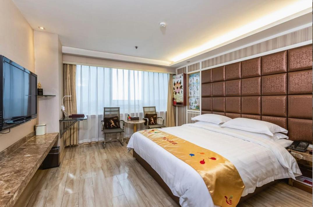 Jinan Yuquan Simpson Hotel Exterior foto