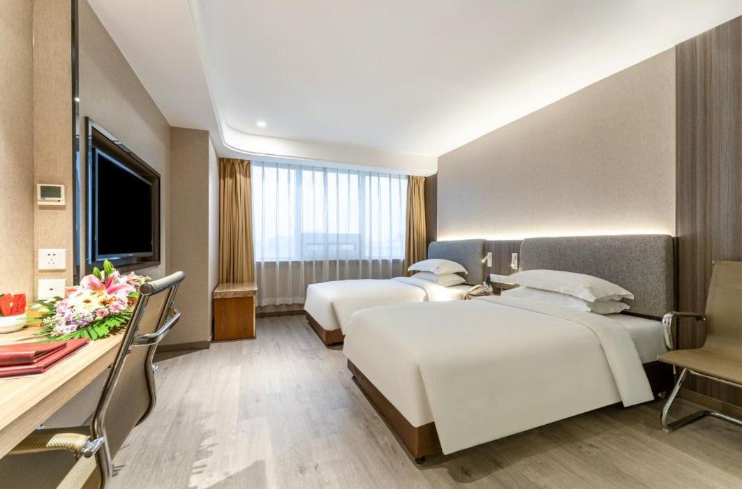 Jinan Yuquan Simpson Hotel Exterior foto