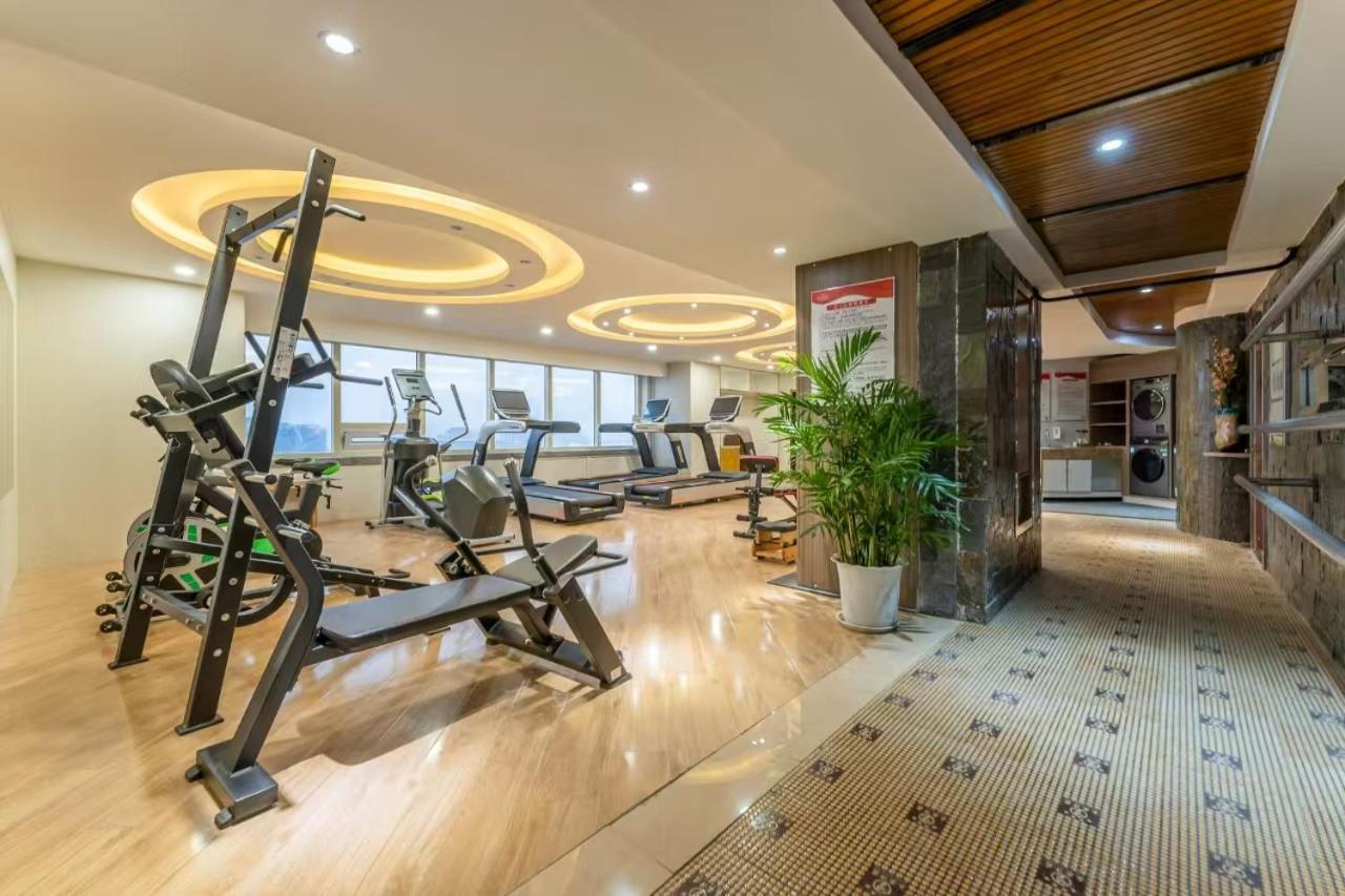 Jinan Yuquan Simpson Hotel Exterior foto